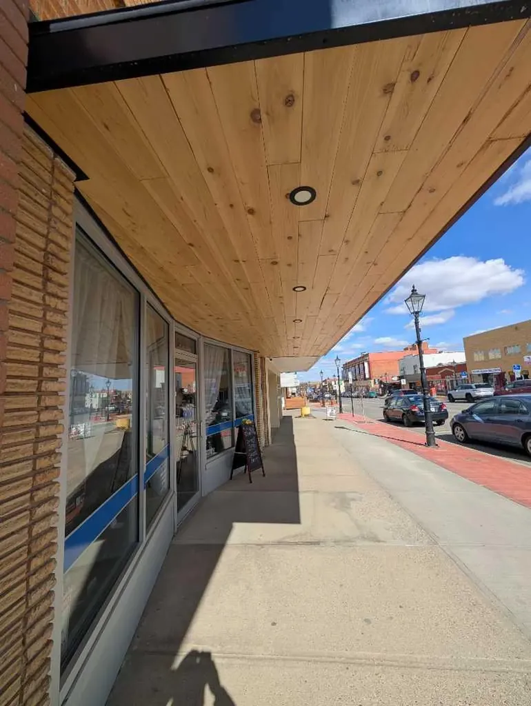 524 3 Street SE Medicine Hat AB T1A 0H3