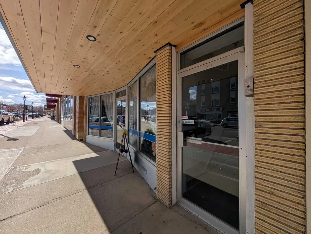 524 3 Street SE Medicine Hat AB T1A 0H3