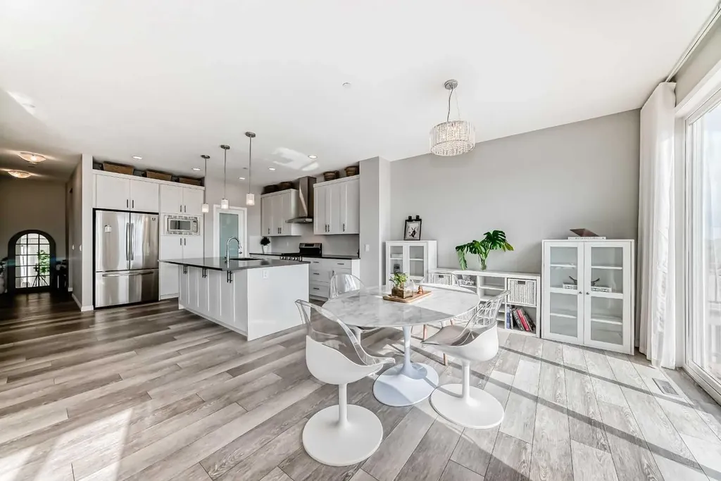 73 Lucas Heights NW Calgary AB T3P1S8