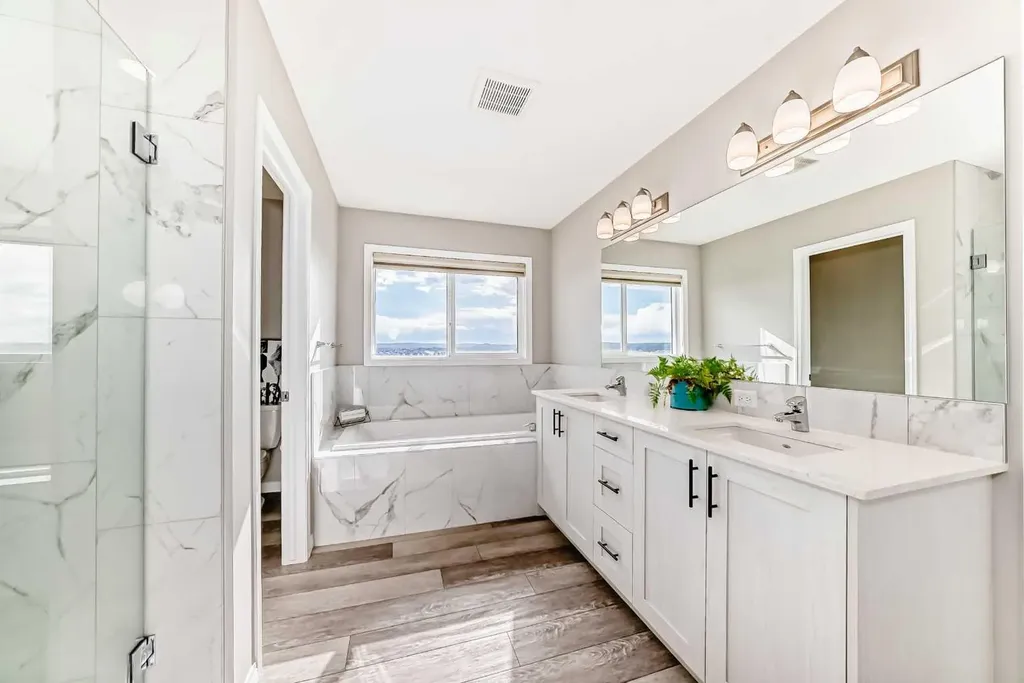 73 Lucas Heights NW Calgary AB T3P1S8