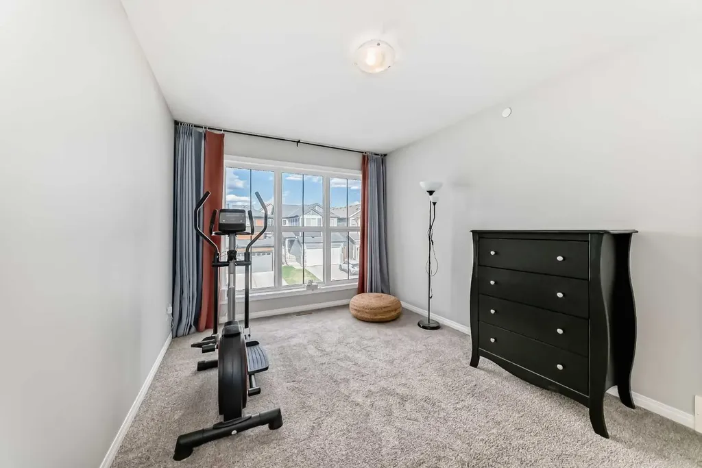 73 Lucas Heights NW Calgary AB T3P1S8
