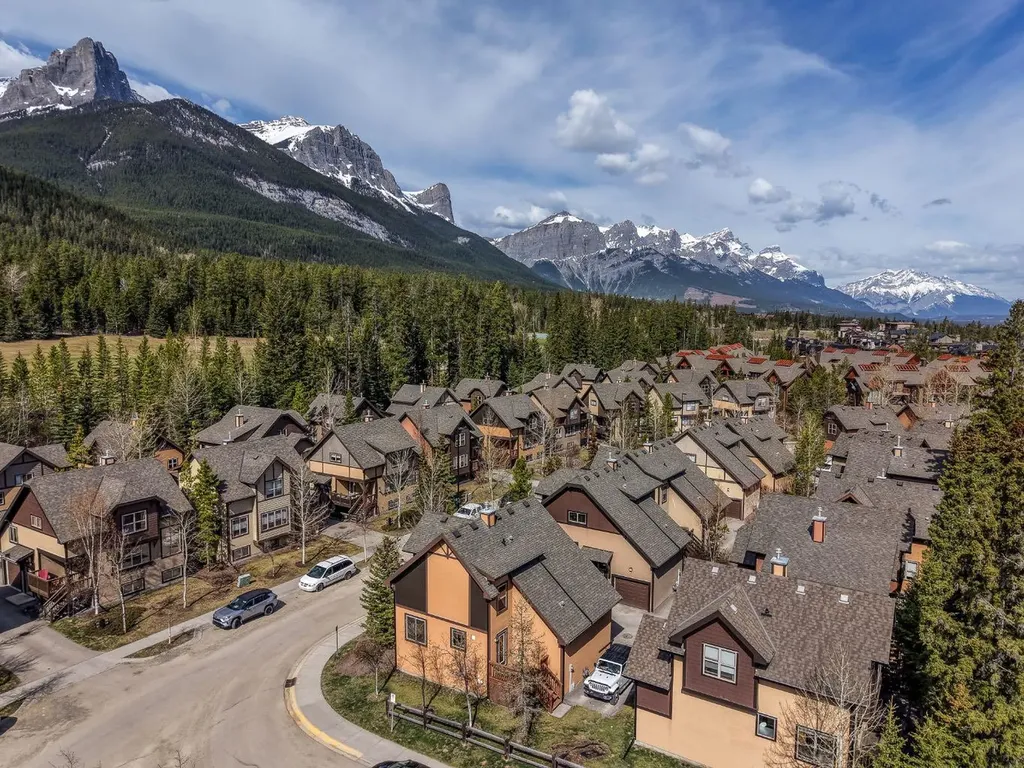 108 Armstrong Place Canmore AB T1W 3L3
