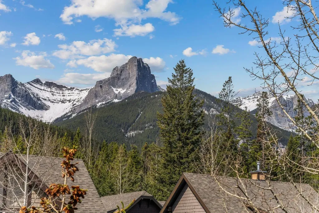 108 Armstrong Place Canmore AB T1W 3L3