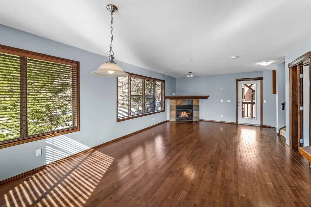 108 Armstrong Place Canmore AB T1W 3L3