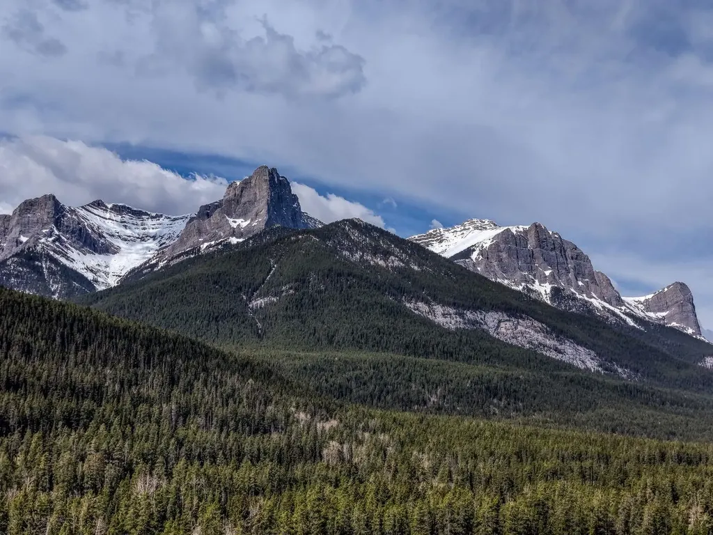 108 Armstrong Place Canmore AB T1W 3L3