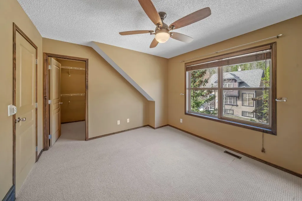 108 Armstrong Place Canmore AB T1W 3L3