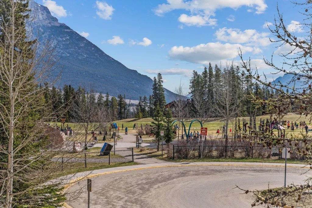 108 Armstrong Place Canmore AB T1W 3L3