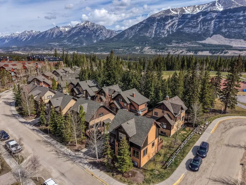 108 Armstrong Place Canmore AB T1W 3L3