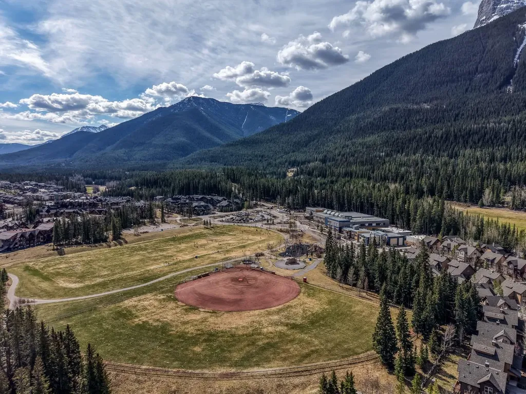 108 Armstrong Place Canmore AB T1W 3L3