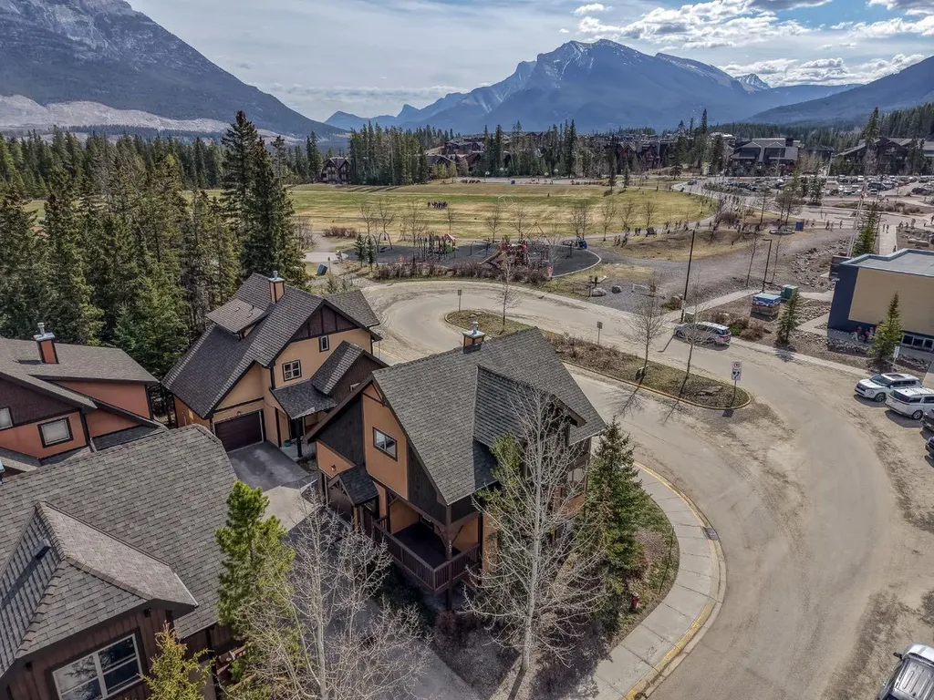 108 Armstrong Place Canmore AB T1W 3L3