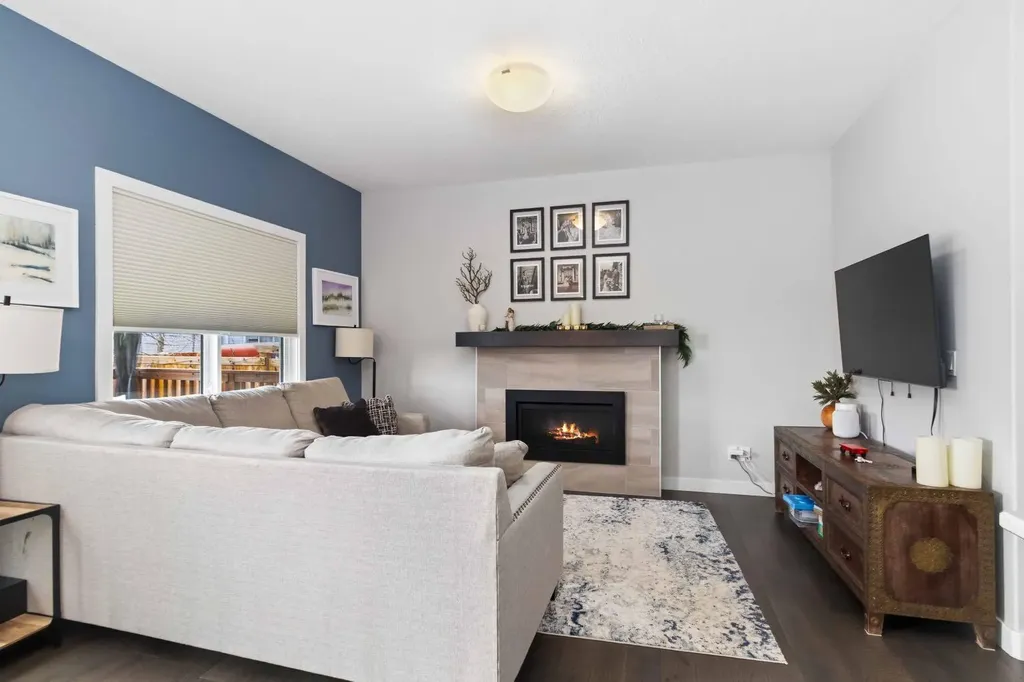 161 Aldergrove Avenue Fort Mcmurray AB T9J 1E4