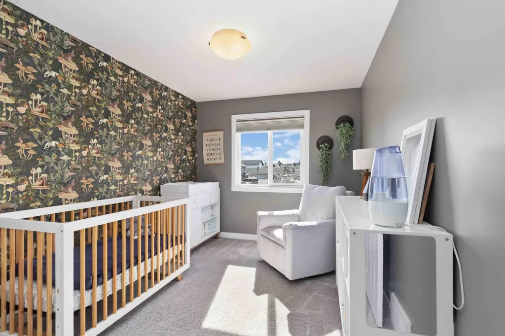 161 Aldergrove Avenue Fort Mcmurray AB T9J 1E4