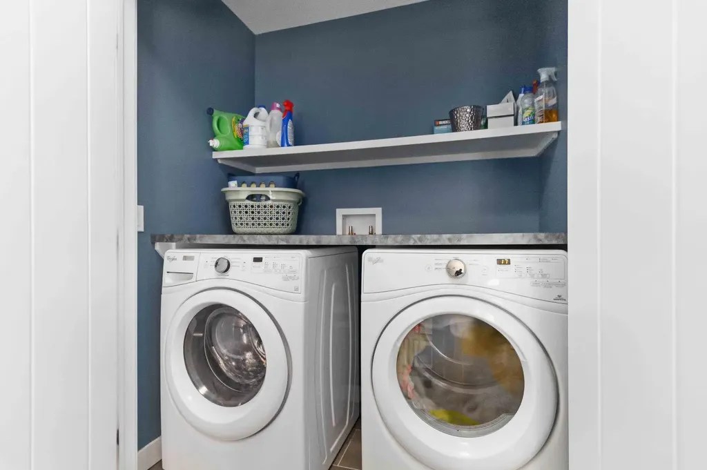 161 Aldergrove Avenue Fort Mcmurray AB T9J 1E4