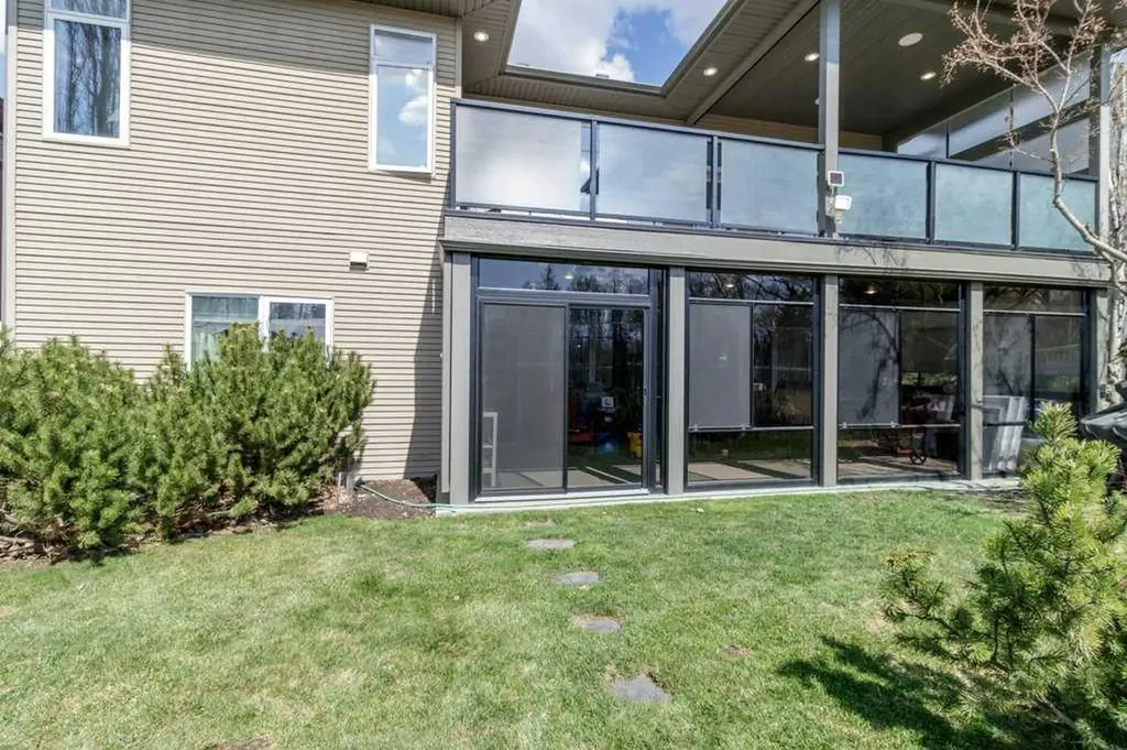 40 Oakwood Close Red Deer AB T4P 0C5