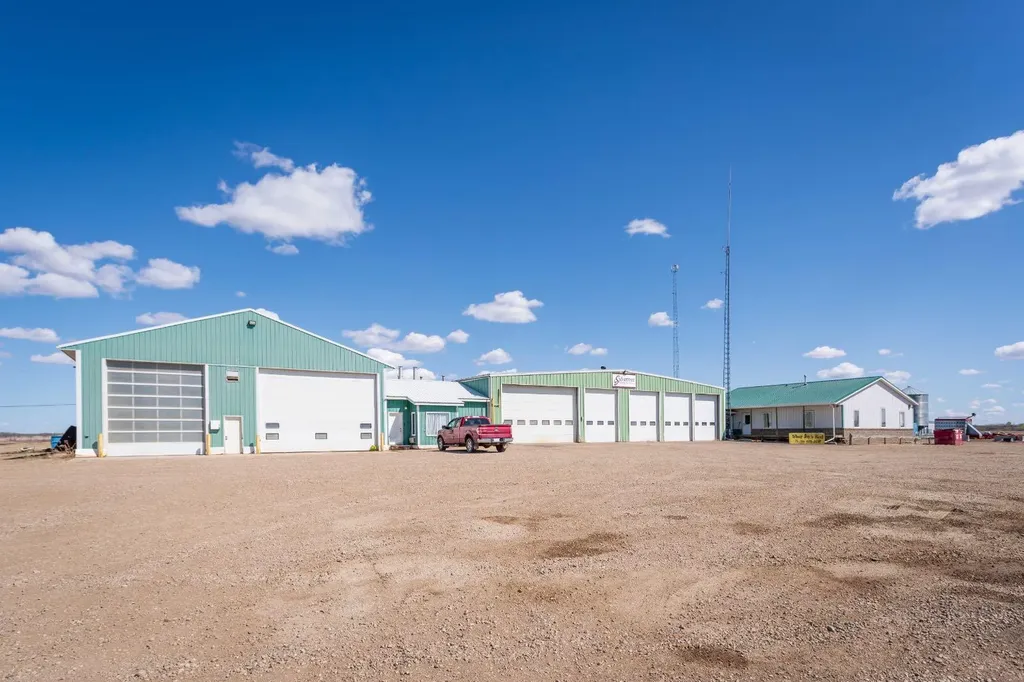 310 Williams Drive Neilburg SK S0M 2C0
