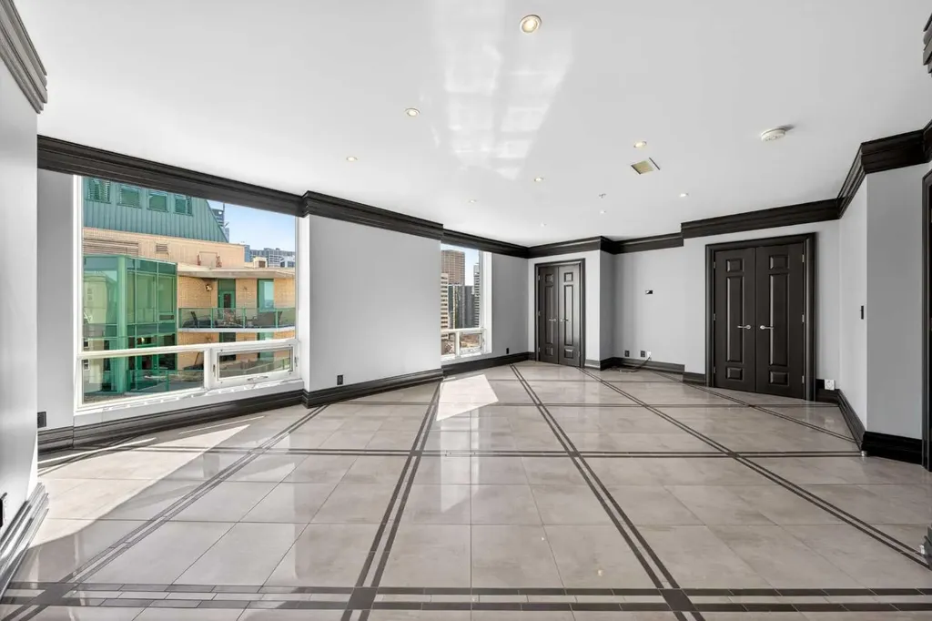 837 2 Avenue SW Calgary AB T2P 0E6