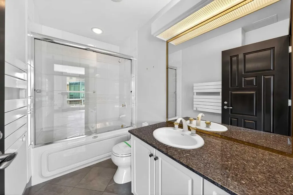 837 2 Avenue SW Calgary AB T2P 0E6
