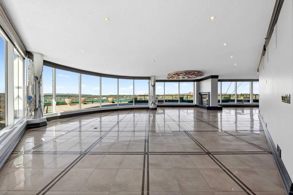 837 2 Avenue SW Calgary AB T2P 0E6