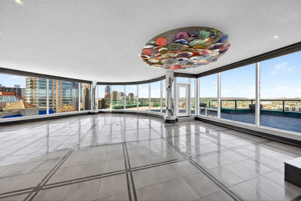 837 2 Avenue SW Calgary AB T2P 0E6
