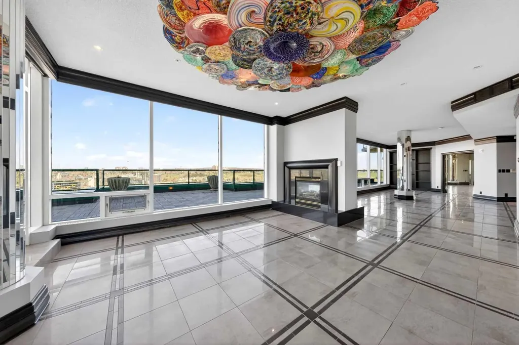 837 2 Avenue SW Calgary AB T2P 0E6