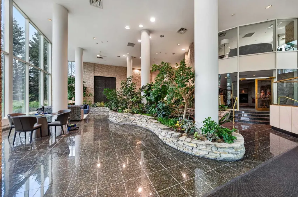 837 2 Avenue SW Calgary AB T2P 0E6