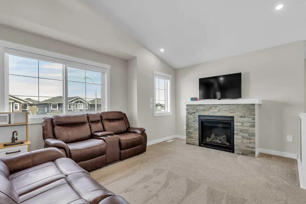 1436 Scarlett Ranch Boulevard Carstairs AB T0M 0N0