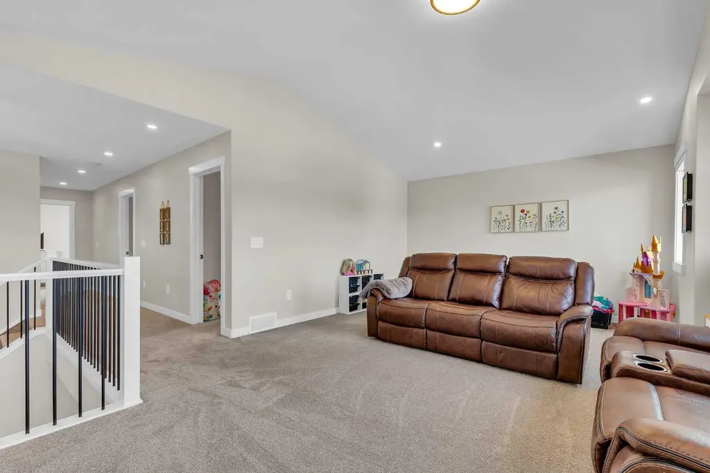 1436 Scarlett Ranch Boulevard Carstairs AB T0M 0N0