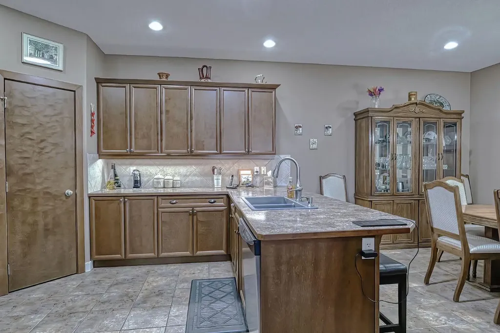 1936 High Park Circle NW High River AB T1V 0C8