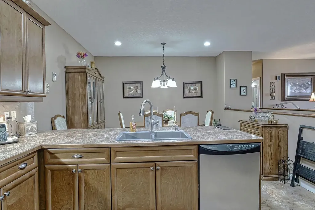 1936 High Park Circle NW High River AB T1V 0C8