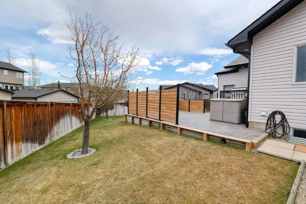 1936 High Park Circle NW High River AB T1V 0C8