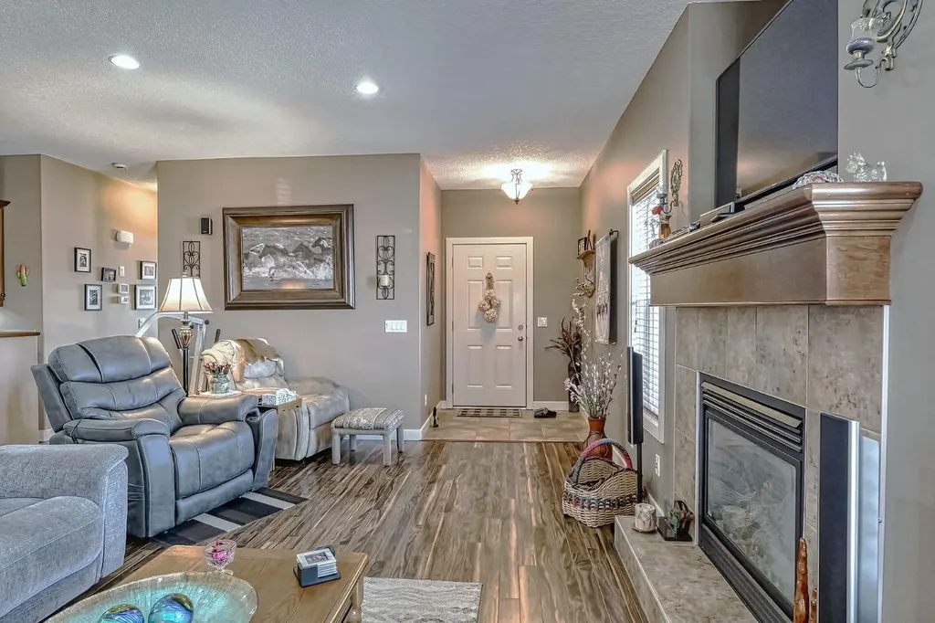1936 High Park Circle NW High River AB T1V 0C8