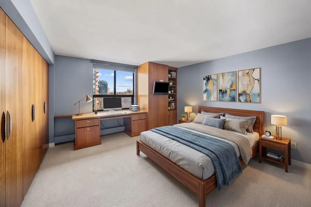 318 26 Avenue SW Calgary AB T2S 2T9