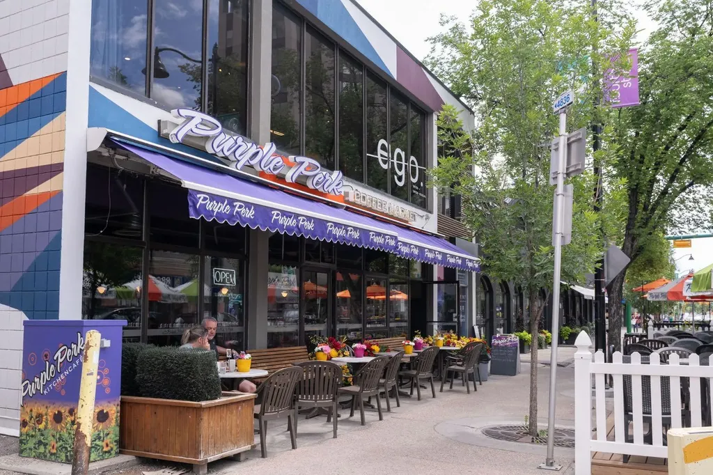 318 26 Avenue SW Calgary AB T2S 2T9