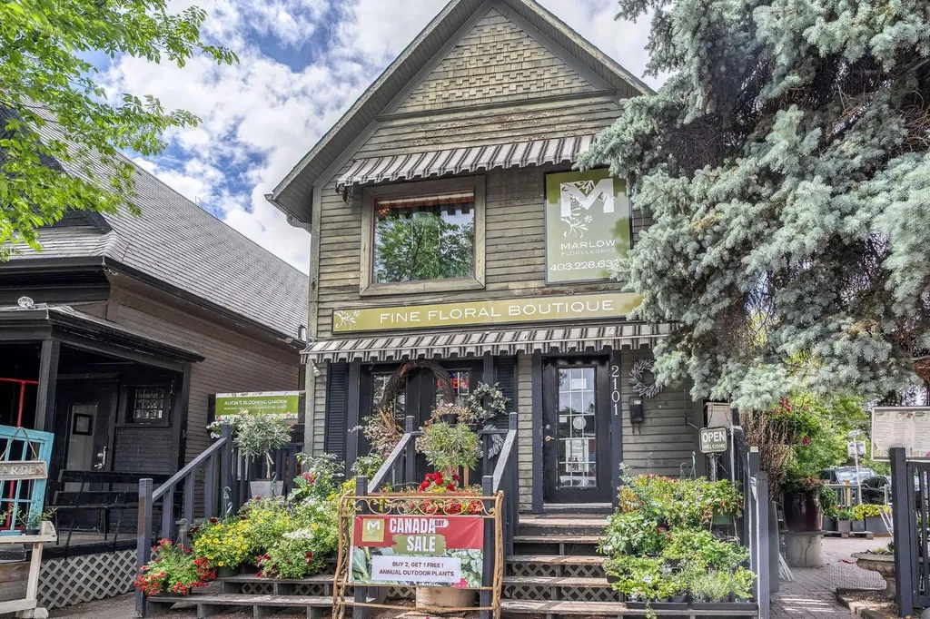 318 26 Avenue SW Calgary AB T2S 2T9