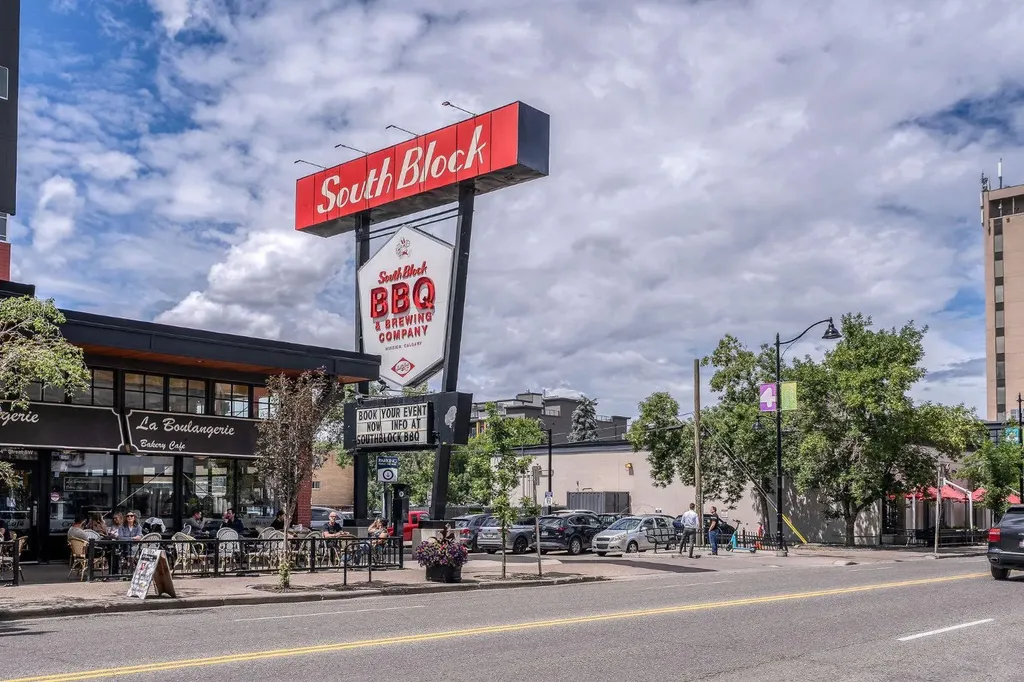 318 26 Avenue SW Calgary AB T2S 2T9