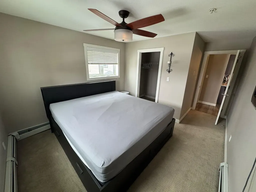 111 Denholm Gate Fort Mcmurray AB T9H0E8