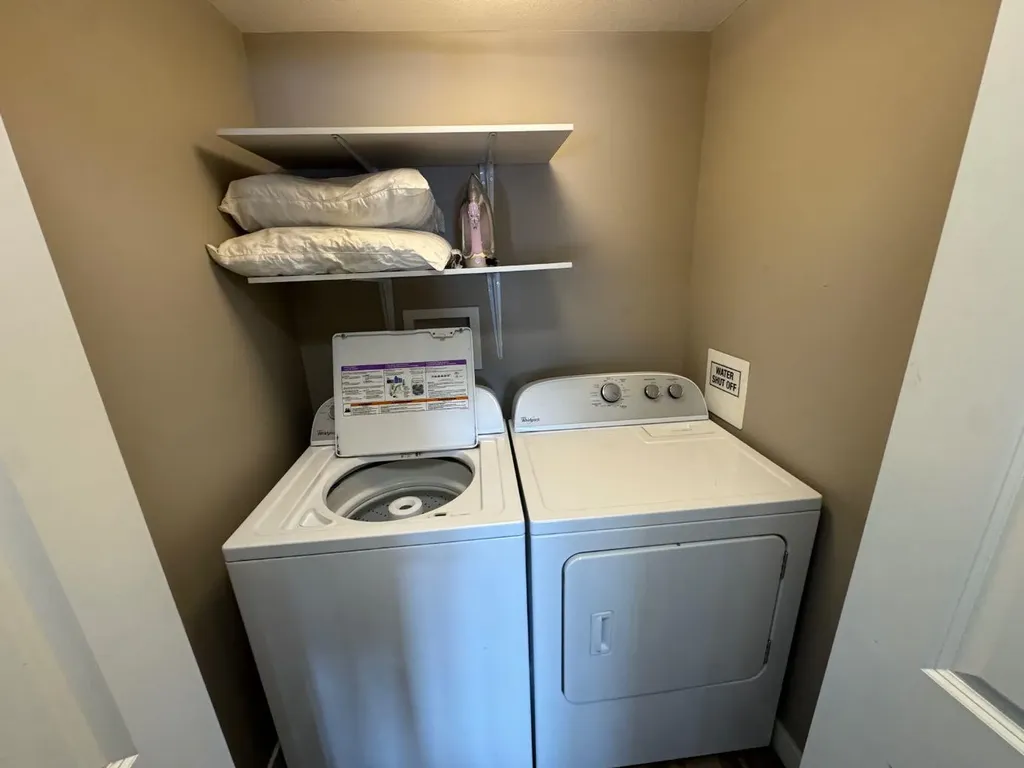 111 Denholm Gate Fort Mcmurray AB T9H0E8