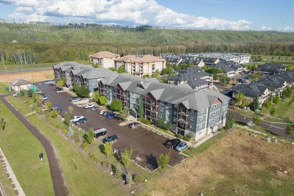 111 Denholm Gate Fort Mcmurray AB T9H0E8