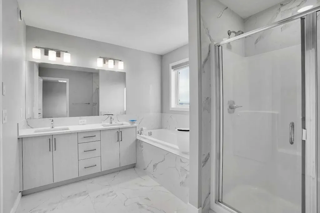 210 Lucas Close NW Calgary AB T3P 1Z4