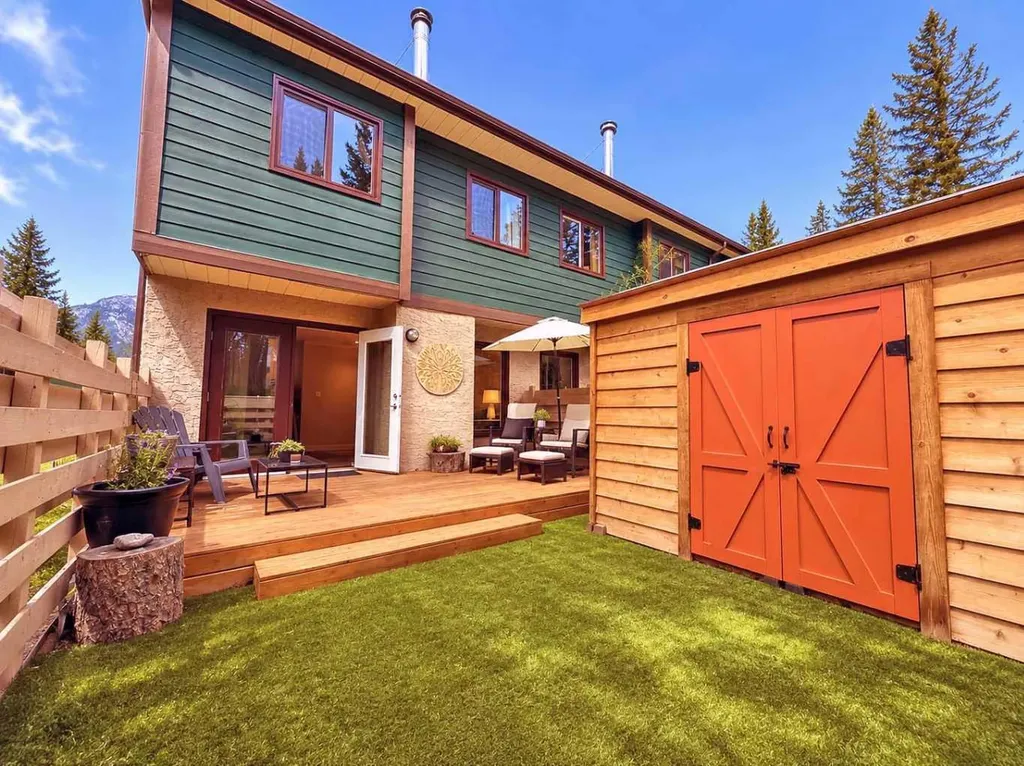 237 Kluane Drive Banff AB T1L 1H1