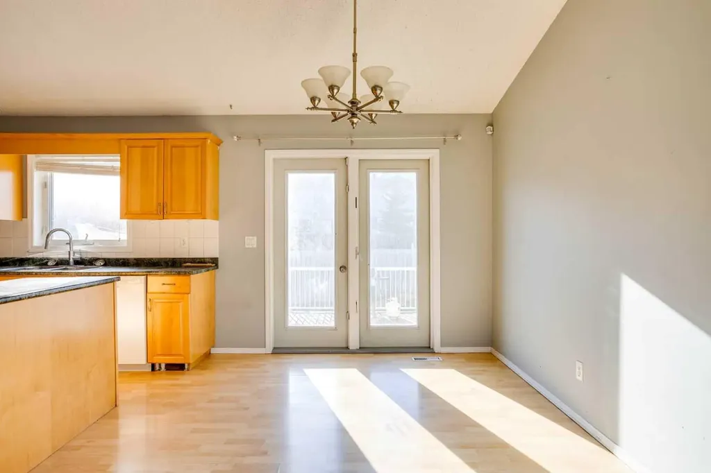 152 Shetland Garden Fort Mcmurray AB T9H5K6