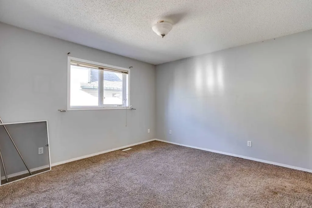 152 Shetland Garden Fort Mcmurray AB T9H5K6
