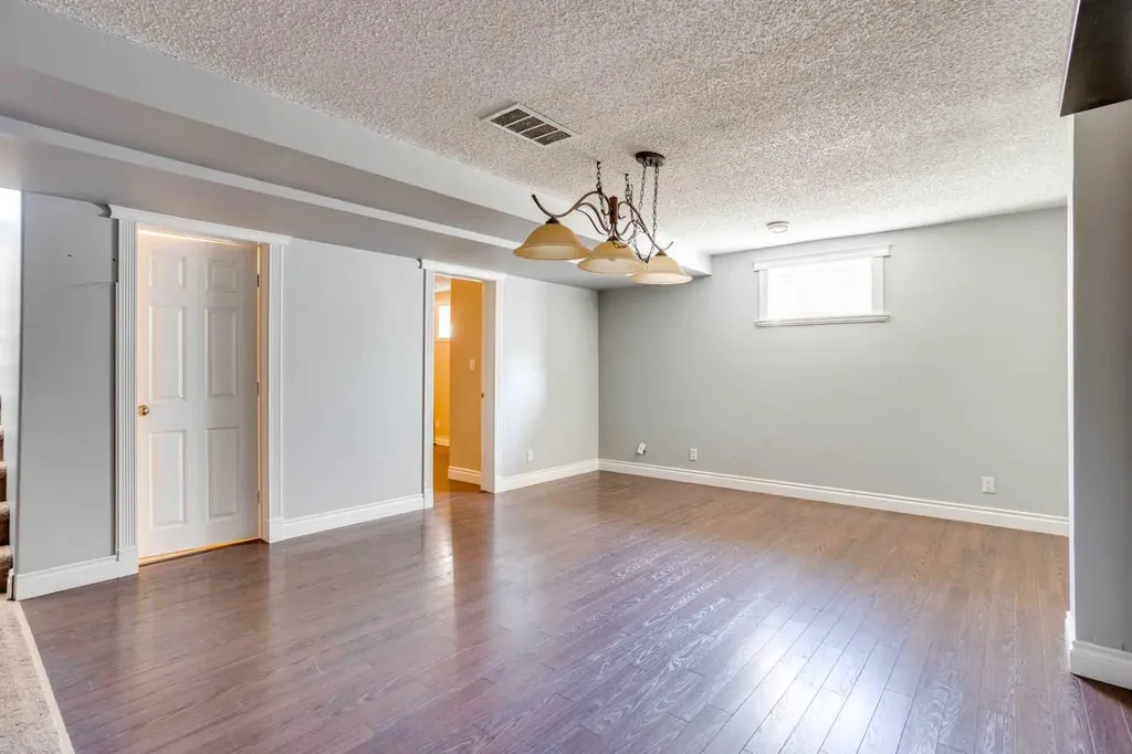 152 Shetland Garden Fort Mcmurray AB T9H5K6