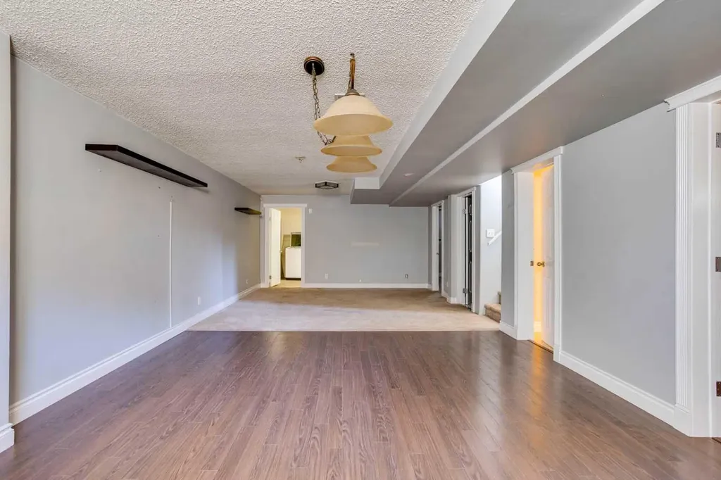 152 Shetland Garden Fort Mcmurray AB T9H5K6