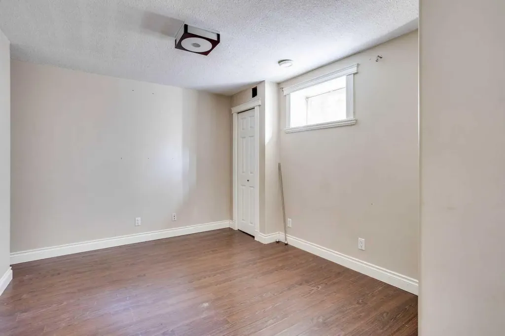 152 Shetland Garden Fort Mcmurray AB T9H5K6