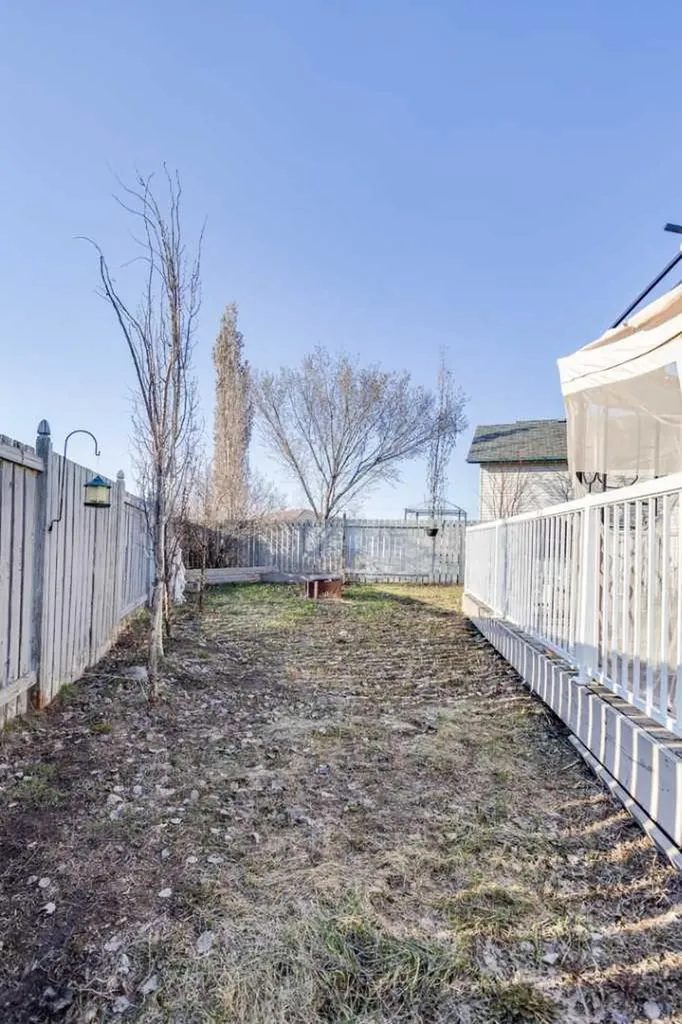152 Shetland Garden Fort Mcmurray AB T9H5K6