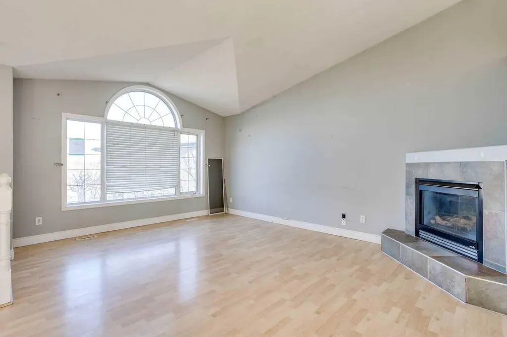 152 Shetland Garden Fort Mcmurray AB T9H5K6