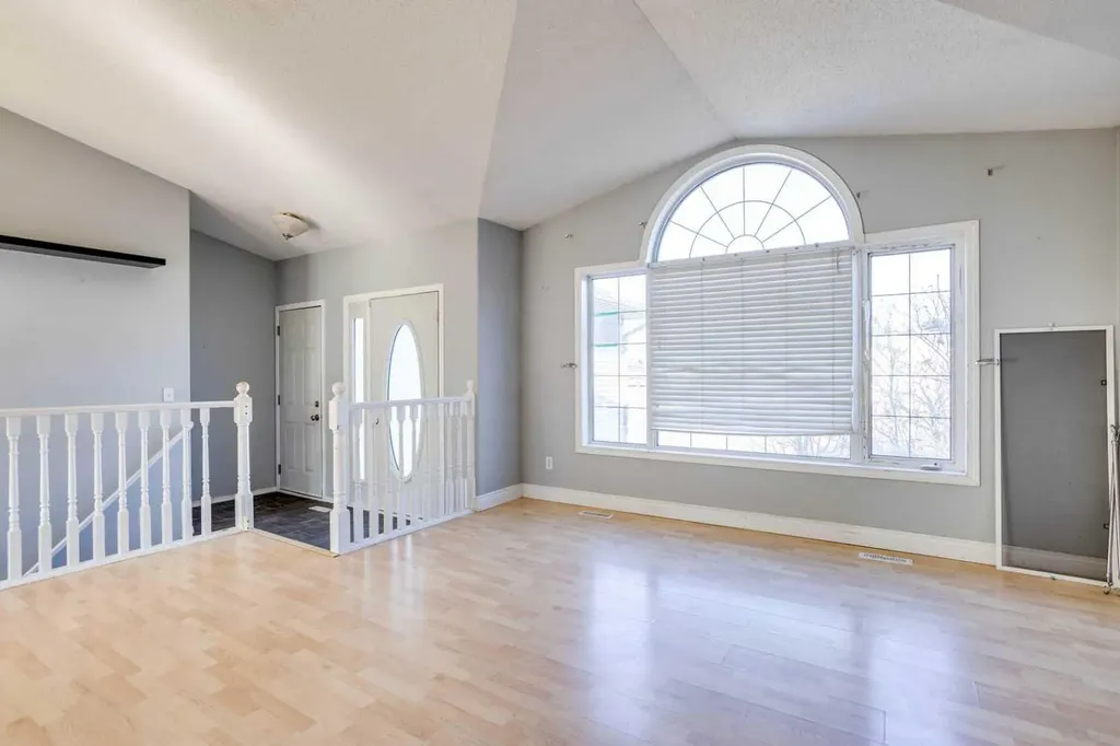 152 Shetland Garden Fort Mcmurray AB T9H5K6