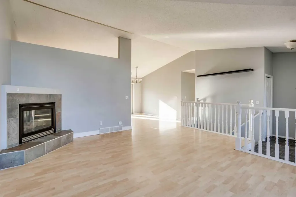 152 Shetland Garden Fort Mcmurray AB T9H5K6
