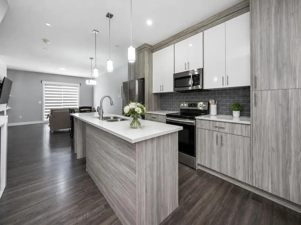 76 Skyview Link NE Calgary AB T3N 1N6